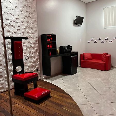 Fetiche Motel Presidente Medici  외부 사진